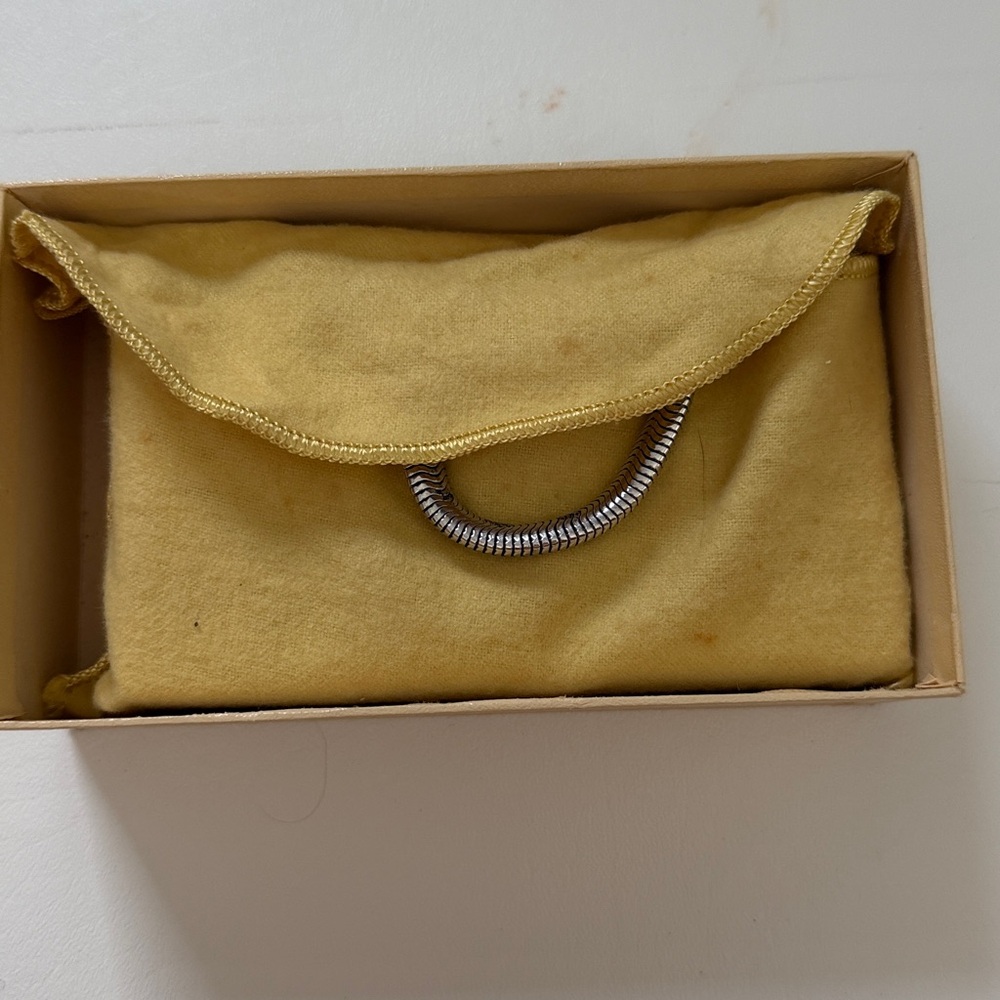 Vintage Double Sided Evan’s Metal Cosmetic Compact Clutch - excellent condition - Picture 7 of 8